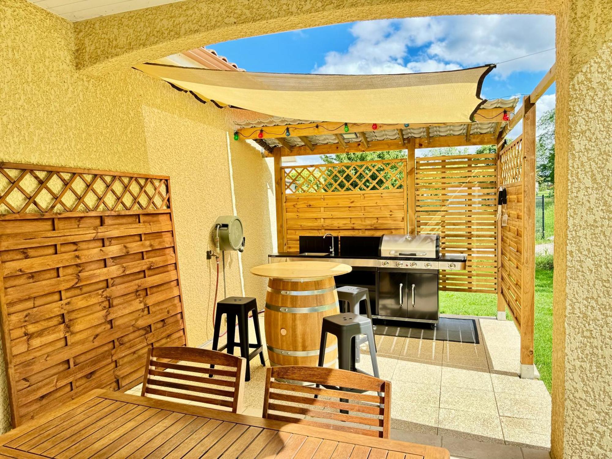 Magnifique Villa Dieupentale Екстериор снимка